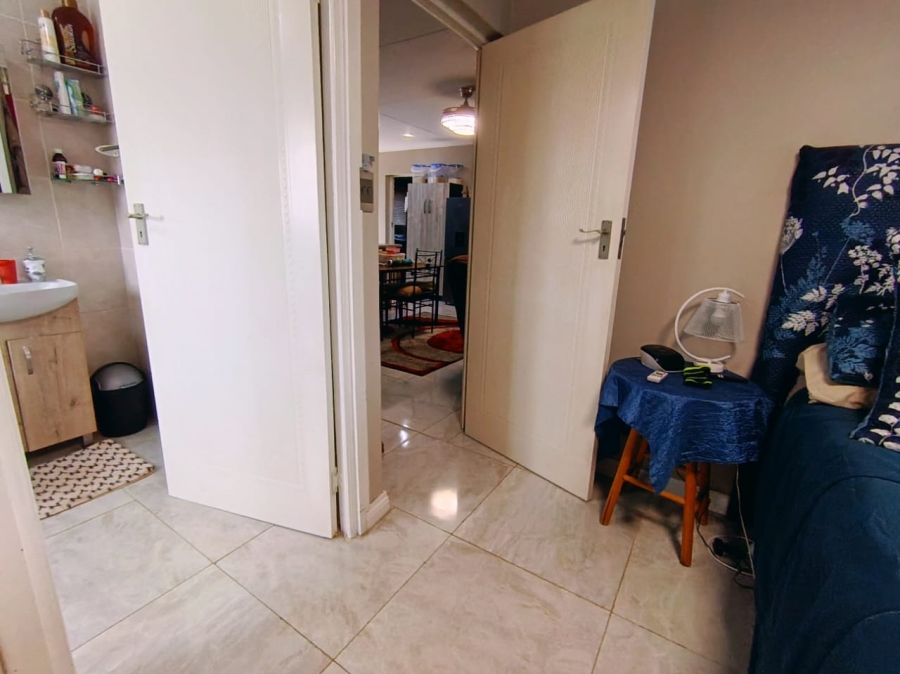 2 Bedroom Property for Sale in Heiderand Western Cape